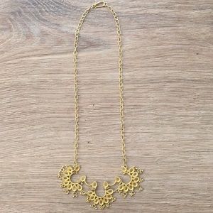 Banana Republic gold tone necklace
